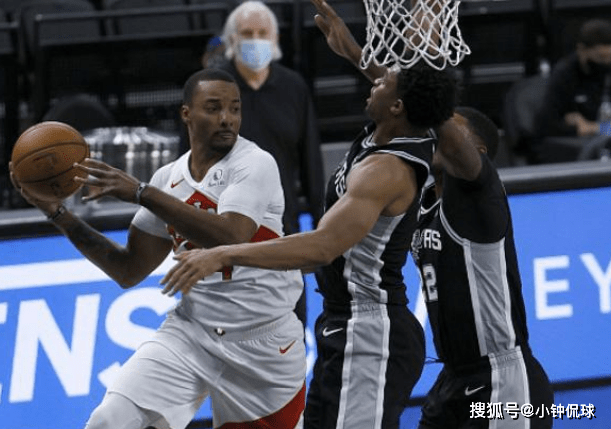 布伦森末节接管比赛尼克斯逆转公牛止住连败颓势  